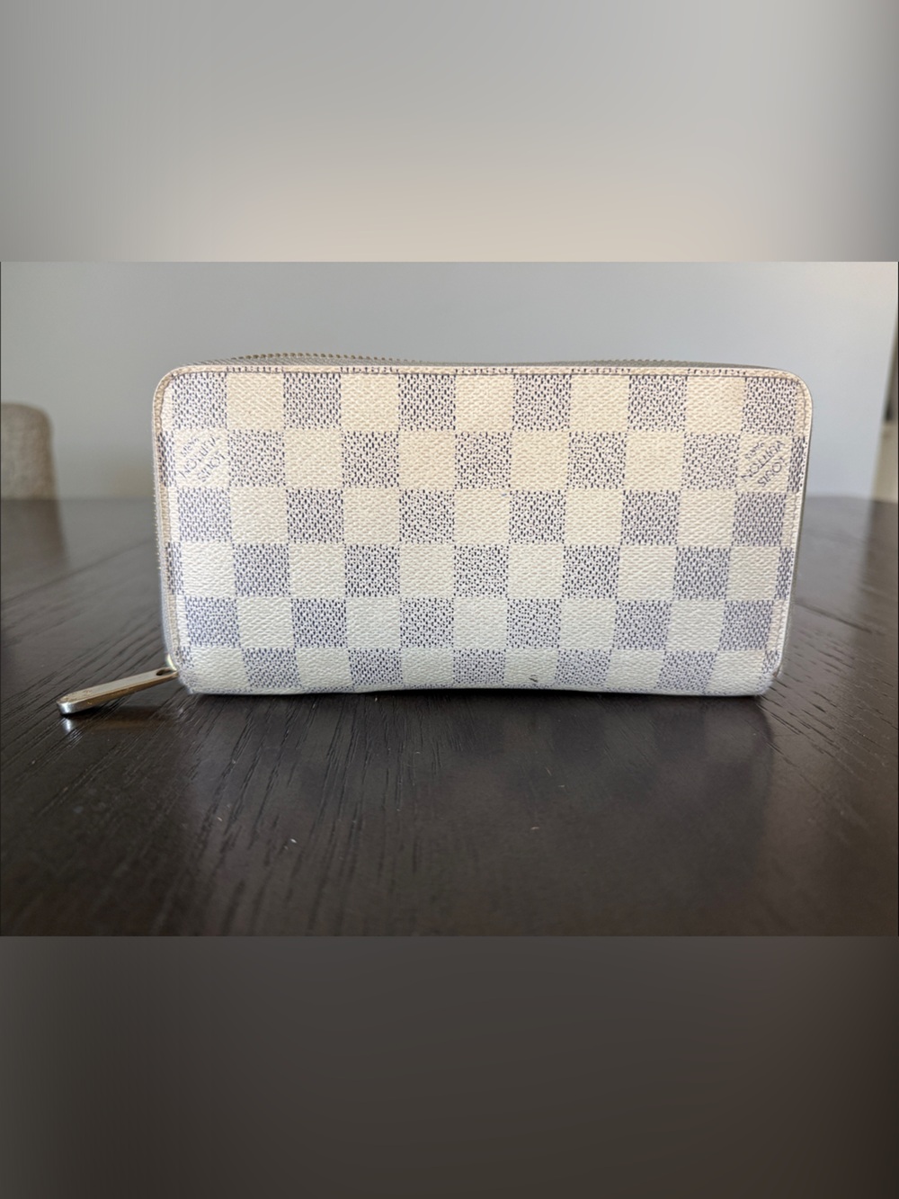 Louis Vuitton Authentic Zippy Damier Azure Checked Zip Wallet-Light Beige/Gray